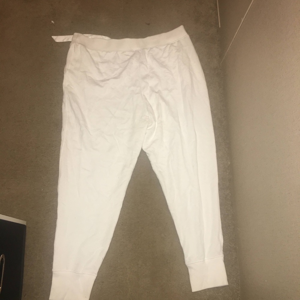 White Victoria’s Secret Pajama Pants🤍